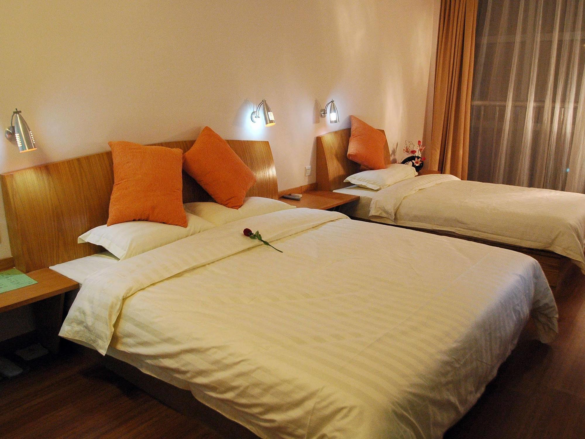 Home Club Hotel Yuexiu Branch Kanton Zewnętrze zdjęcie